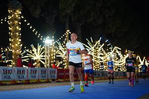BIB: 100, 41849
                            <button type="button" onclick="openModal(19613894)" class="btn btn-primary btn-sm float-right btn-popup" data-toggle="modal" data-target=".modal-high-quality">
                        <i class="fas fa-shopping-cart"></i> Add to Cart
                    </button>
                                            <button type="button" onclick="isThisMe(19613894, true)" class="btn btn-success btn-sm float-right btn-popup btn-isme hidden" data-toggle="tooltip" data-placement="bottom" title="นี่คือรูปของคุณใช่ไหม คลิกที่นี่เพื่อเอาเข้าอัลบั้ม">
                        <i class="fas fa-plus"></i> Add to album
                    </button>
                    <button type="button" onclick="isThisMe(19613894, false)" class="btn btn-warning btn-sm float-right btn-popup btn-isnotme hidden">
                        <i class="fas fa-ban"></i> Remove from album
                    </button>